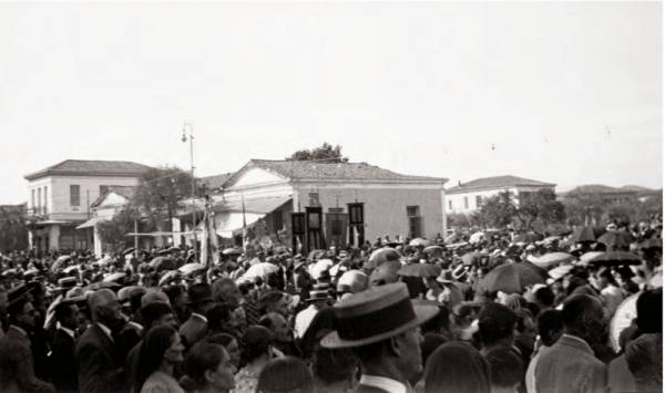 Νησιώτικο πανηγύρι τη δεκαετία του 1930