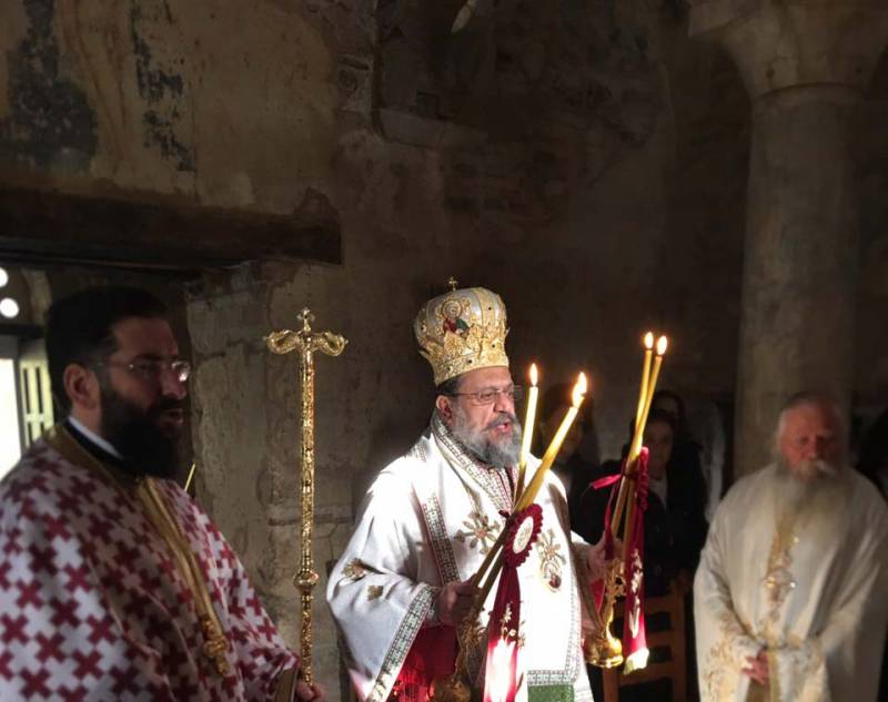 Λειτουργία στη Σαμαρίνα από το μητροπολίτη Μεσσηνίας Χρυσόστομο