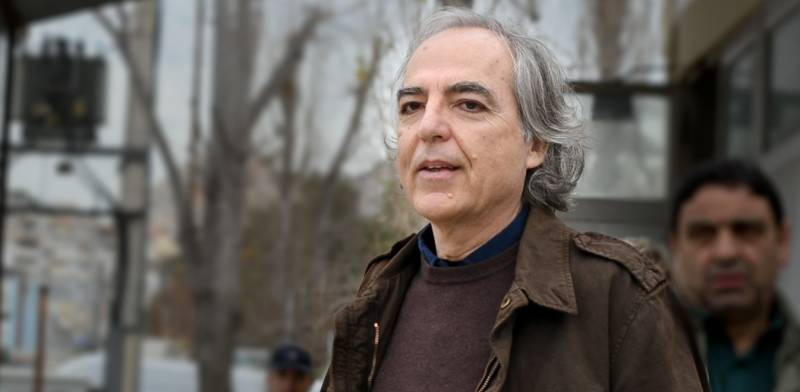 Κουφοντίνας: Μαίνεται η πολιτική κόντρα - Το διπλό αίτημα των δικηγόρων του