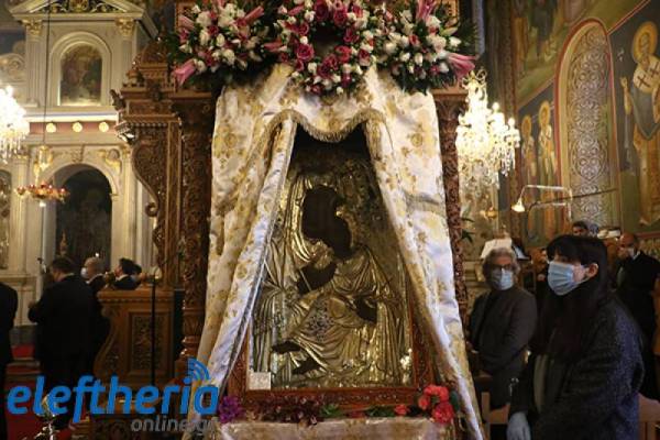 LIVE: Η Θεία Λειτουργία από τον ναό της Υπαπαντής στην Καλαμάτα