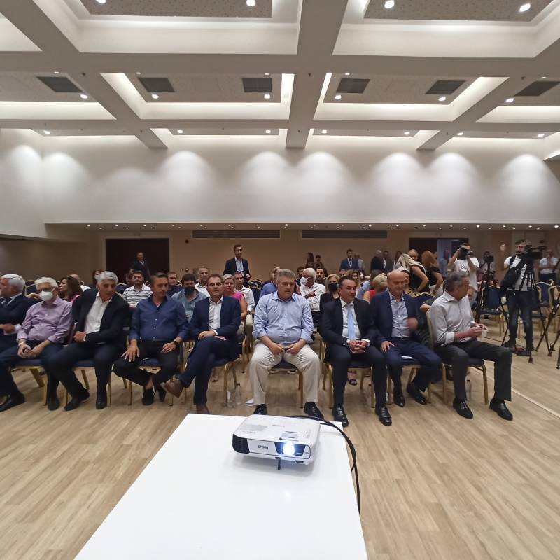 Απουσίες - μήνυμα από Λαμπρόπουλο και Νίκα: Γυρίζουν την πλάτη στις φιέστες Σαμαρά