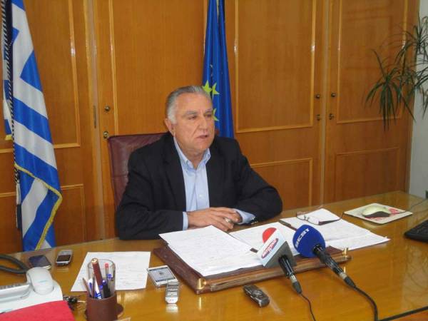 Παραίτηση ανακοίνωσε ο Αλευράς με επίθεση σε Τατούλη