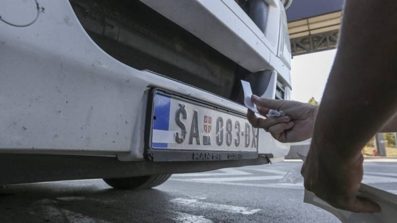 Σερβία: Στις Βρυξέλλες Βούτσιτς και Κούρτι για τις πινακίδες κυκλοφορίας (βίντεο)
