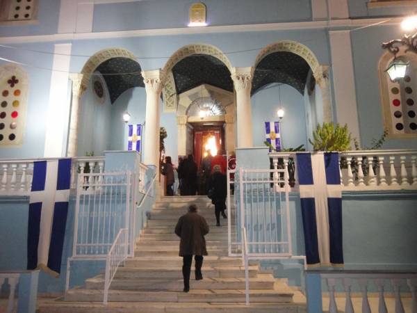 Πανηγυρικός εσπερινός στον Αγιο Νικόλαο Φλαρίου