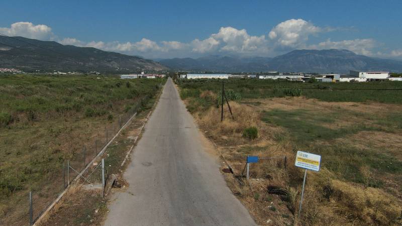 Χαρίτσης για οικονομική ασφυξία επιχειρήσεων στις ΒΙΠΕ