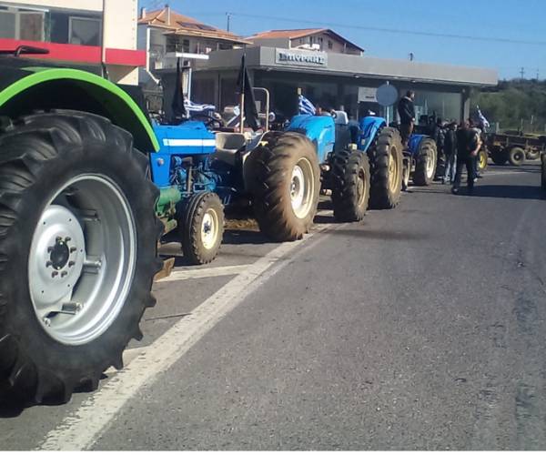 Το Δ.Σ. Τριφυλίας στηρίζει τον αγώνα των αγροτών