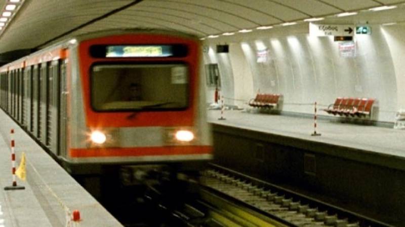 Φάρσα το τηλεφώνημα για βόμβα στο σταθμό του μετρό στο Μοναστηράκι