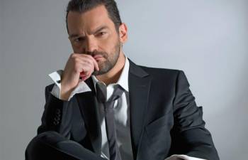 Κωνσταντίνος Καζάκος: &quot;Ο ανιστόρητος κάνει πάντα τα ίδια λάθη&quot;