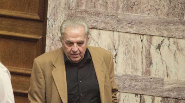 Φλαμπουράρης: Δεν θα διστάσουμε να καταφύγουμε σε δημοψήφισμα