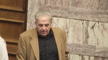 Φλαμπουράρης: Δεν θα διστάσουμε να καταφύγουμε σε δημοψήφισμα