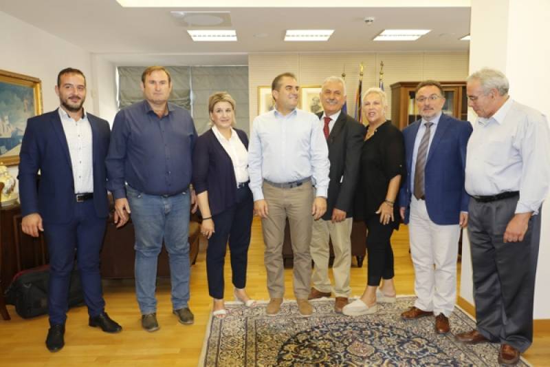 Τους αντιδημάρχους Καλαμάτας ανακοίνωσε σήμερα ο Θαν. Βασιλόπουλος (βίντεο)