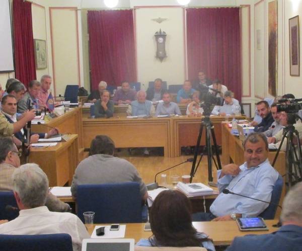 Το λάθος που ενώνει την αντιπολίτευση