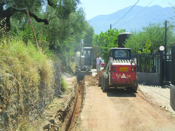 Προχωρά η αντικατάσταση του δικτύου ύδρευσης στην Καλαμάτα (βίντεο)