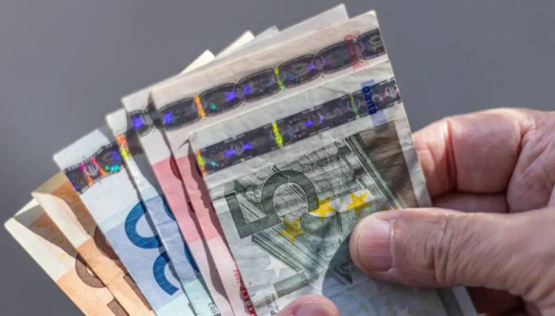 Χωρίς έκτακτο βοήθημα οι συνταξιούχοι - Μετά το Πάσχα η καταβολή των συντάξεων (Βίντεο)