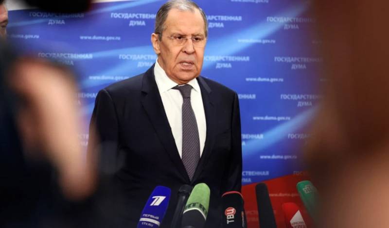 Λαβρόφ: Ένας Τρίτος Παγκόσμιος Πόλεμος θα είναι πυρηνικός και ολέθριος