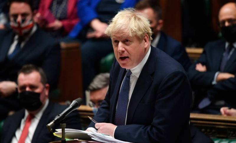 Τζόνσον: Δεν θα παραιτηθώ αν και πολλοί θέλουν να φύγουν από τη μέση