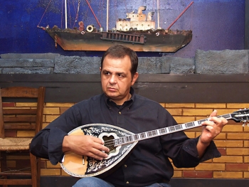 Βαγγ. Κορακάκης: &quot;Οι πολιτικοί φταίνε για ό,τι συμβαίνει&quot;