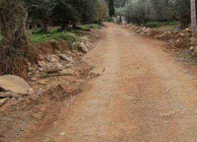 Έργα βελτίωσης αγροτικής οδοποιίας στον Δήμο Τριφυλίας