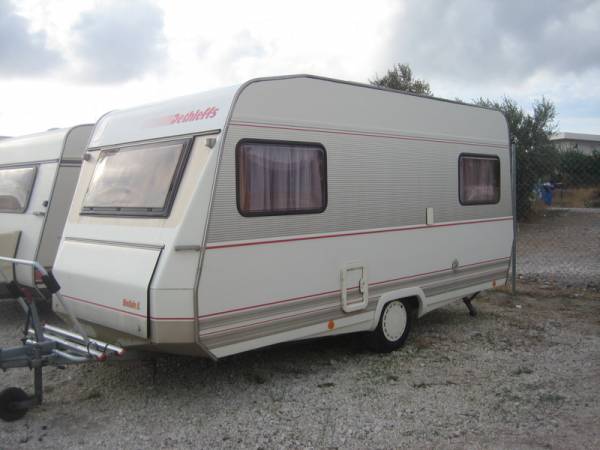 Διαδικτυακή απάτη με θύμα και θύτη δύο Καλαματιανούς για ένα τροχόσπιτο