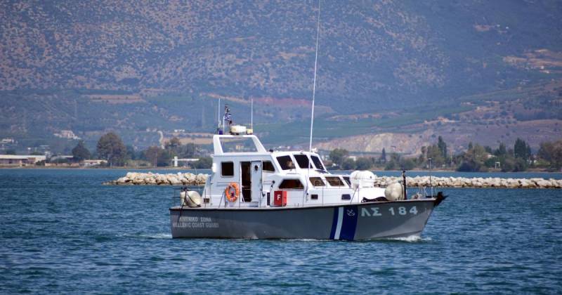 Αποκολλήθηκε το φορτηγό πλοίο που είχε προσαράξει βόρεια της Ψερίμου