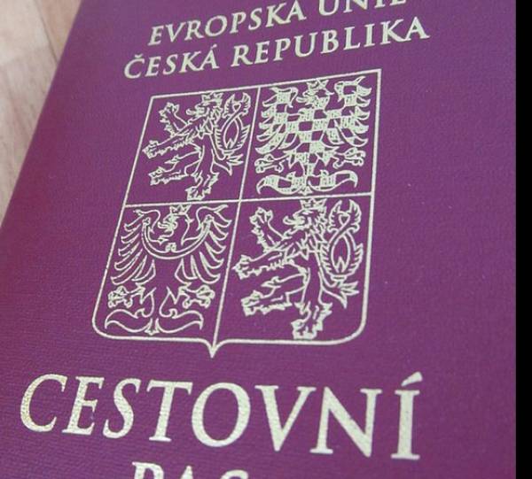 Σύρος με πλαστό τσέχικο διαβατήριο συνελήφθη στο αεροδρόμιο Καλαμάτας