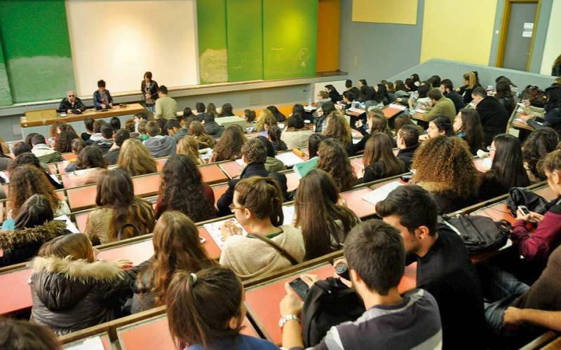 Διαγράφονται 280.000 «αιώνιοι» φοιτητές