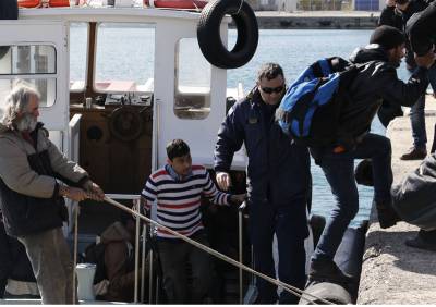 Από τον Νίκα στην κυβέρνηση το μπαλάκι για τους μετανάστες