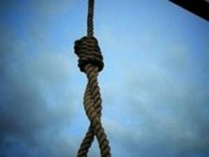 Κρεμασμένη σε ελιά γυναίκα στην Κυπαρισσία