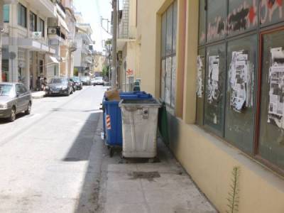 Καλαμάτα: Φεύγουν οι κάδοι από την Αναγνωσταρά