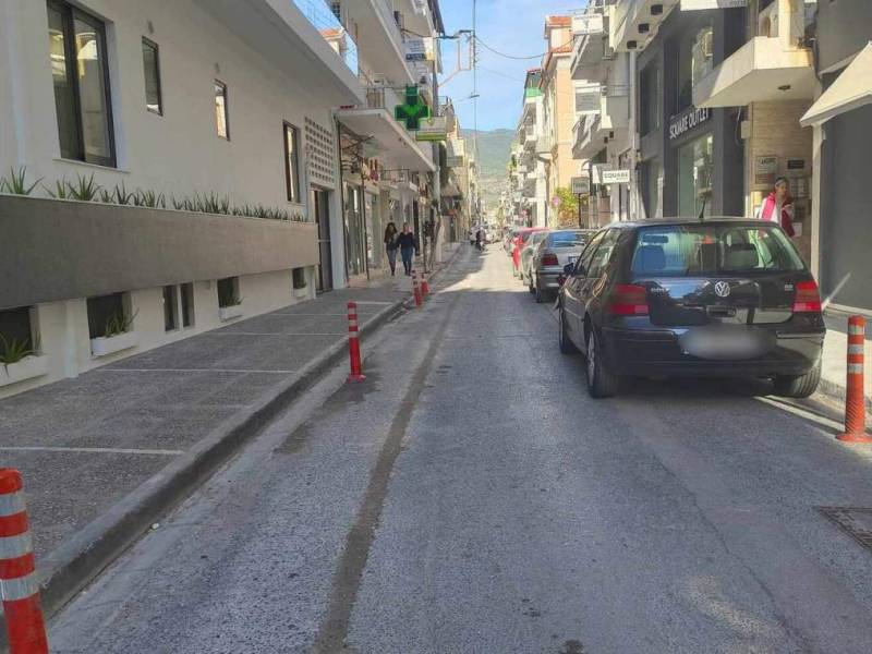 Δύσκολη η διέλευση των αυτοκινήτων
