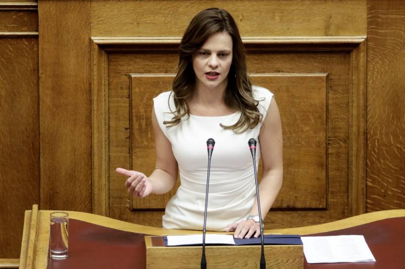 Αχτσιόγλου: "Χιλιάδες εργαζόμενοι θα δουν άμεση βελτίωση του εισοδήματός τους"