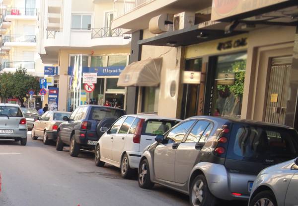 Αμφιδρόμηση στη Βασ. Ολγας ζητούν οι επαγγελματίες