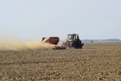 Φυγή από τα χωράφια προς τουρισμό - υπηρεσίες: Μεγάλη μετατόπιση στην Πελοπόννησο την περίοδο 2000-2023