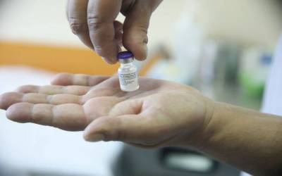 Σε συζητήσεις με τις Pfizer/Biontech για την παραγγελία επιπλέον εμβολίων η Κομισιόν