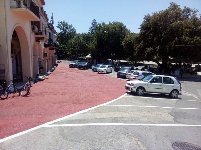 Αλλαξε εικόνα η πλατεία της Πύλου αλλά...