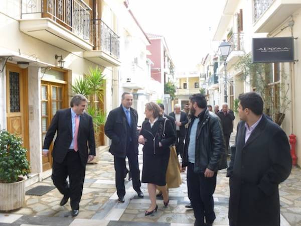 Ο Σαμαράς στο Ιστορικό Κέντρο Καλαμάτας