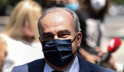 Παπαθανάσης: Η εστίαση μέσα θα λειτουργήσει όταν εμβολιαστεί το 50%