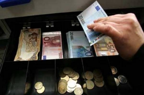 35χρονος στην Καλαμάτα "χτύπησε" 7 ταμεία μέχρι να συλληφθεί