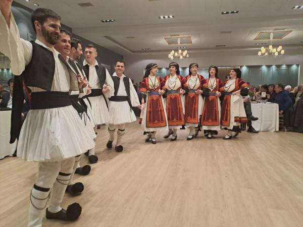 Μεγάλη συμμετοχή στην πίτα των Θεσσαλών της Μεσσηνίας (φωτογραφίες)