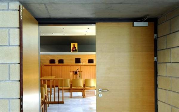 Διακίνηση ναρκωτικών και φυτεία με 992 χασισόδεντρα στην Τριφυλία