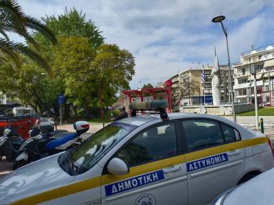 Ο αντιδήμαρχος Δημοτικής Αστυνομίας Καλαμάτας Κώστας Παπαδάκης στην “Ε”: «Στόχος μια πόλη χωρίς κυκλοφοριακά εμπόδια»