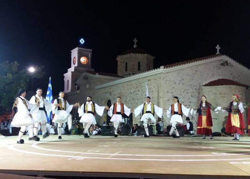 Με… παρατράγουδα έκλεισαν οι «Κυπαρισσιακές Ηλιαχτίδες»