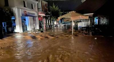 &quot;Ιανός&quot;: Μία νεκρή στα Φάρσαλα - Δύο αγνοούμενοι στο Μουζάκι Καρδίτσας (βίντεο)