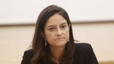 Διευκρινίσεις Κεραμέως για το άνοιγμα των σχολείων: Μάσκα παντού πλην της γυμναστικής