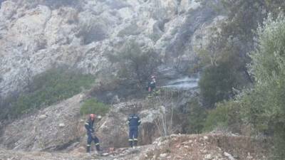 Μεγάλη πυρκαγιά στο Kαραβοστάσι Μονεμβασιάς, μήνυμα από το 112 για εκκένωση (βίντεο)