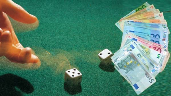 Τρεις συλλήψεις για "ζάρια" στην Κυπαρισσία