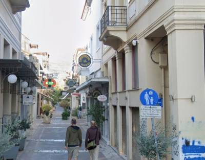 Ανεφάρμοστο το ωράριο τροφοδοσίας στην Καλαμάτα