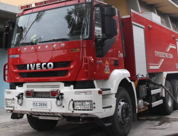 Μεγάλη πυρκαγιά στην Ανω Μέλπεια