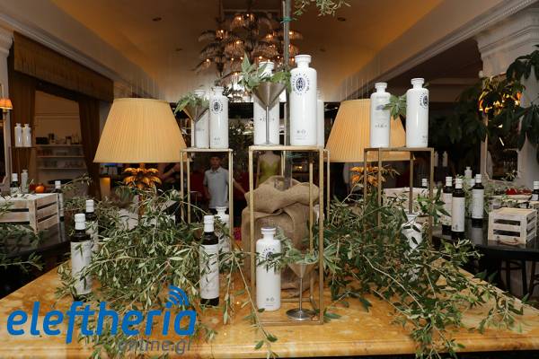 "Kastra Elion": Μία βότκα από ελιές που παράγεται στην Καλαμάτα (βίντεο-φωτογραφίες)