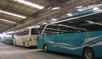 Οδηγός άφησε στο δρόμο υποψήφιους πανελλαδικών